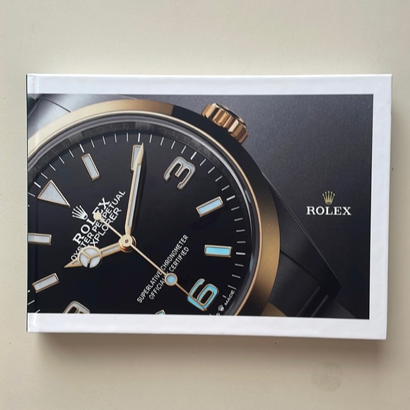 Rolex Other - Rolex 2021-2022 table book brand new original
